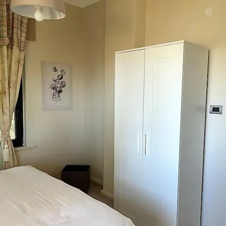 23 * Adalar